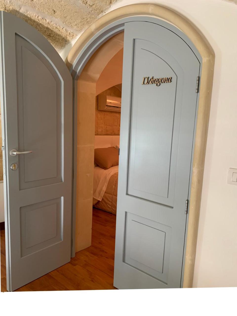 Ferrante D'Aragona rooms Lecce Exterior foto