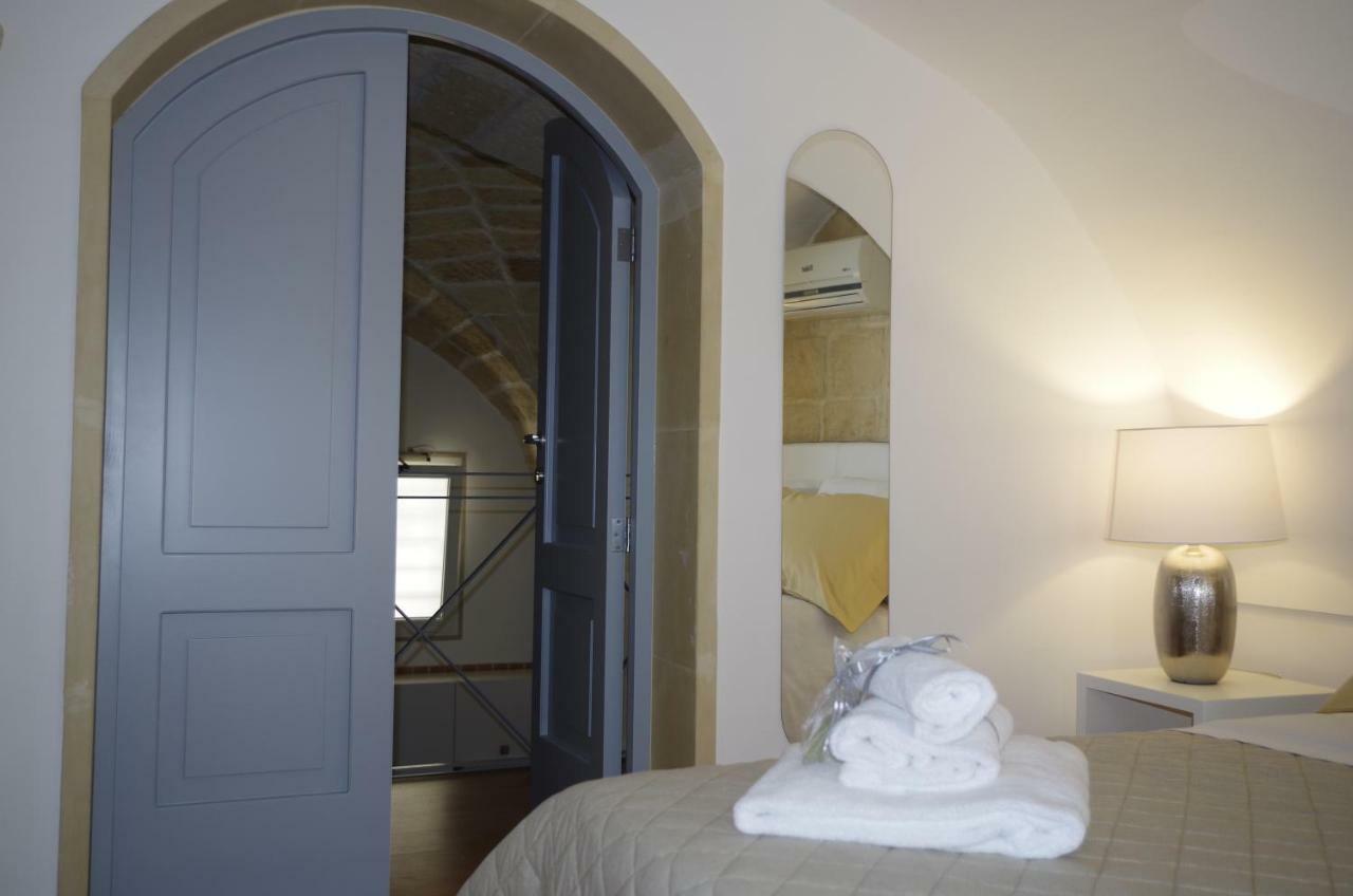 Ferrante D'Aragona rooms Lecce Exterior foto
